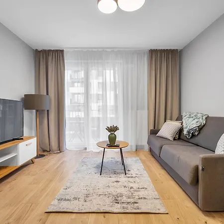 Ursus Comfy With Free Parking By Bookinghost ורשה