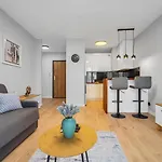 Ursus Comfy With Free Parking By Bookinghost * Warszawa